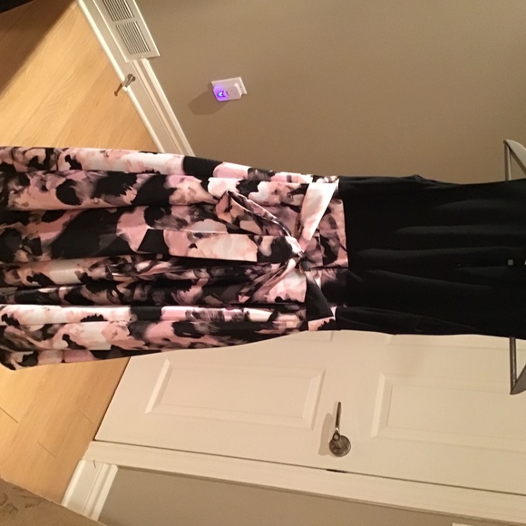 Evening dress - Picture 2 of 4